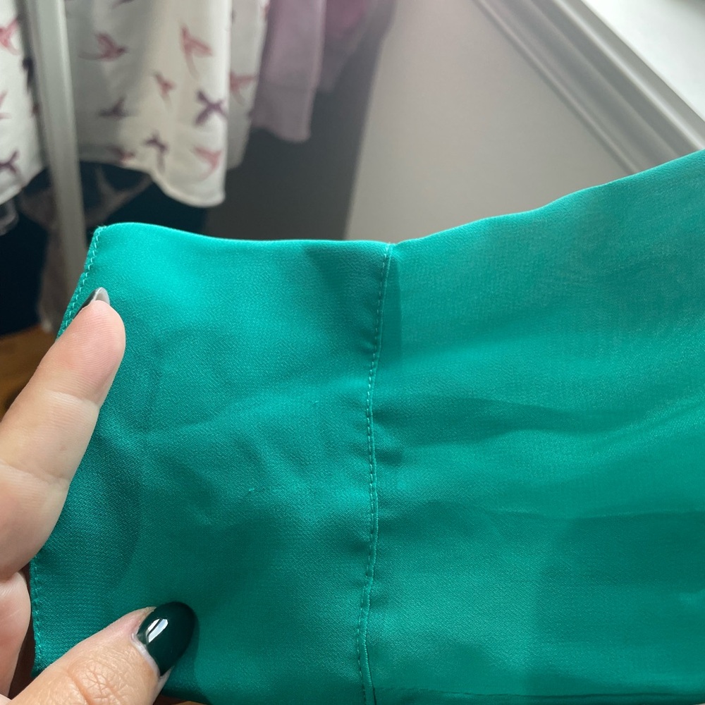 BCBG top - Picture 2 of 7